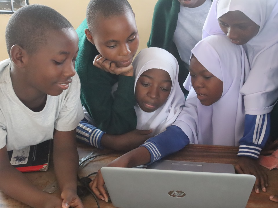 Digital Access for Academic Excellence: Mtabe Training at Malamba Mawili